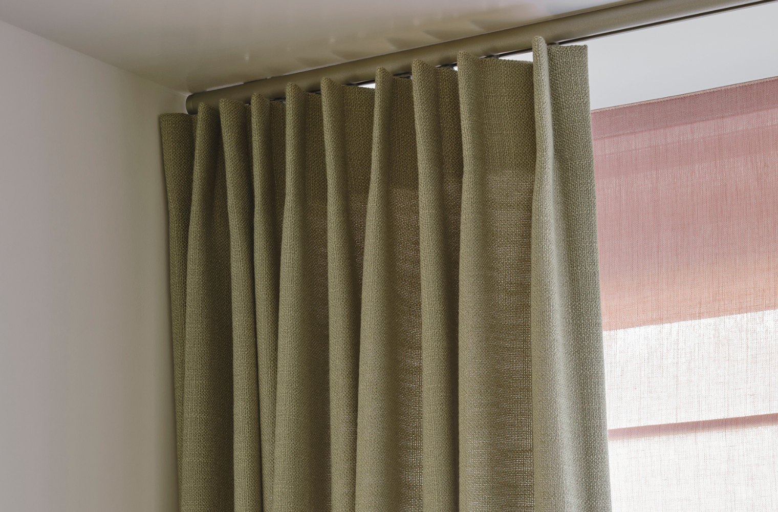 Waarom kiezen steeds meer mensen voor Vadain gordijnen?