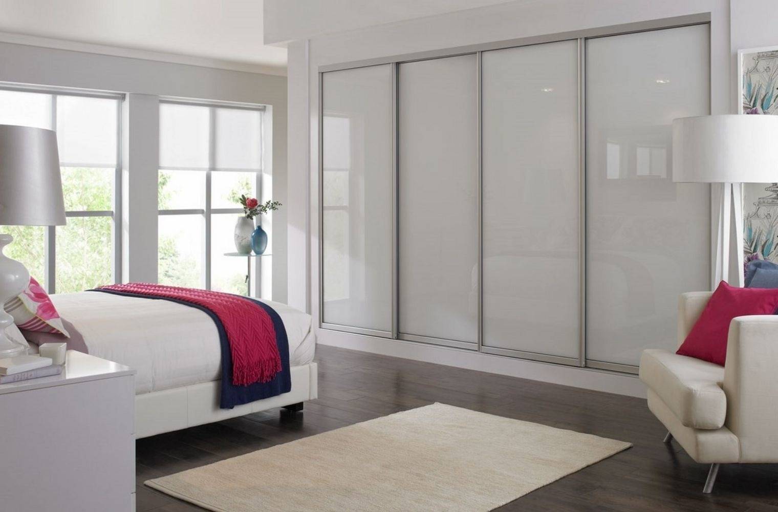 Schuifdeurkast met aluminium frame