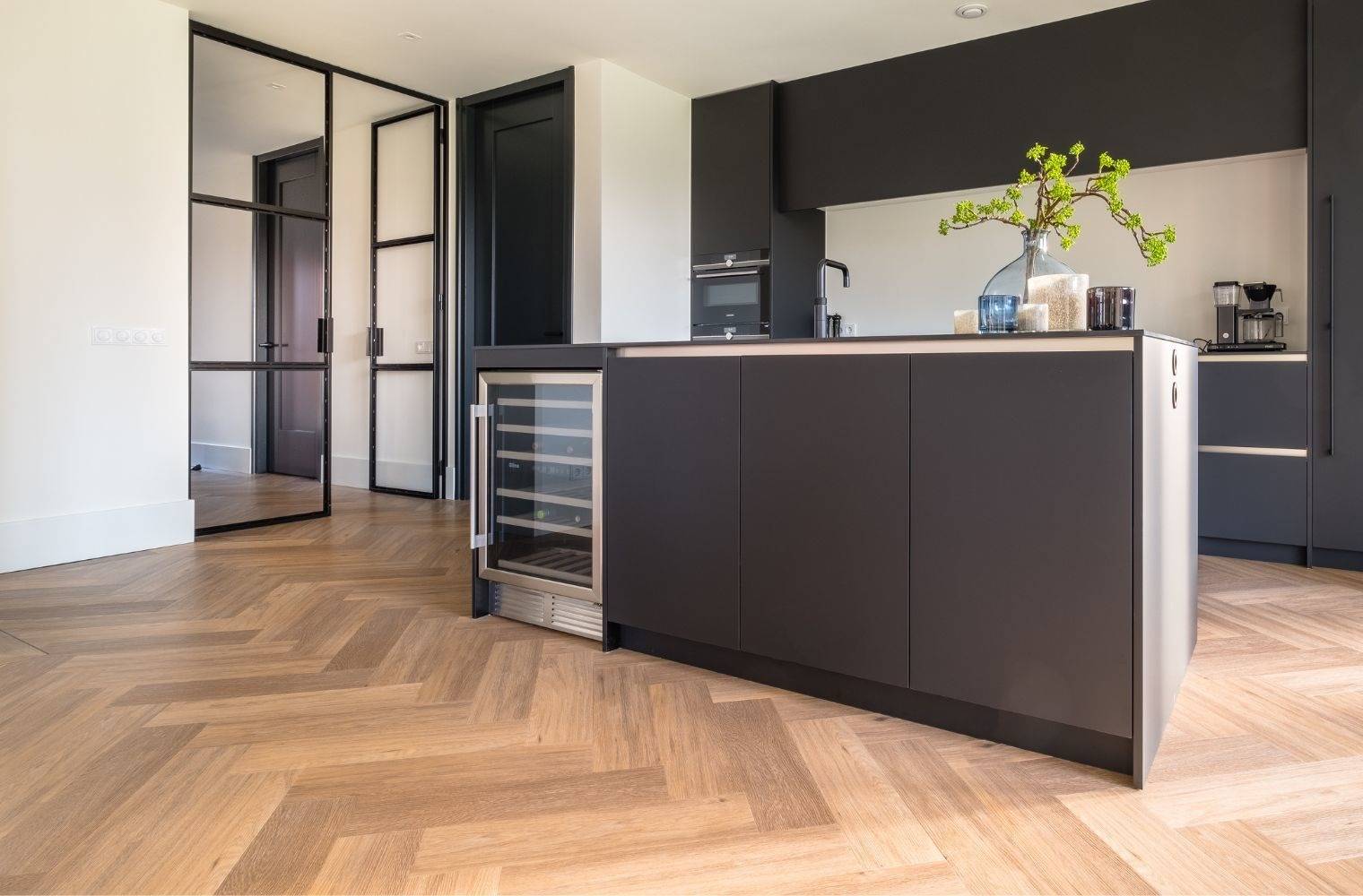 PVC vloeren in visgraat patroon