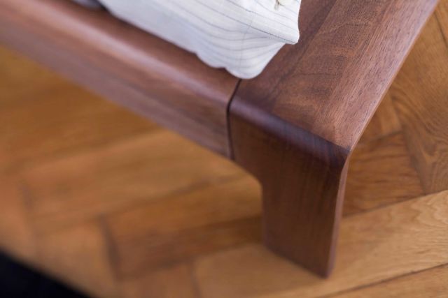 Artisan Invito Bed