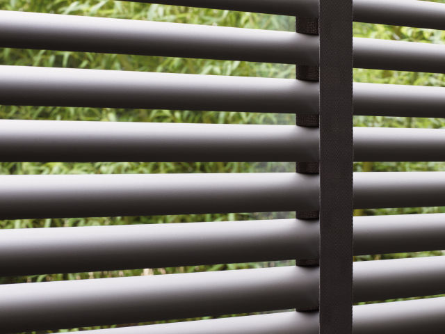 Luxaflex Horizontale Aluminium Jaloezieën 
